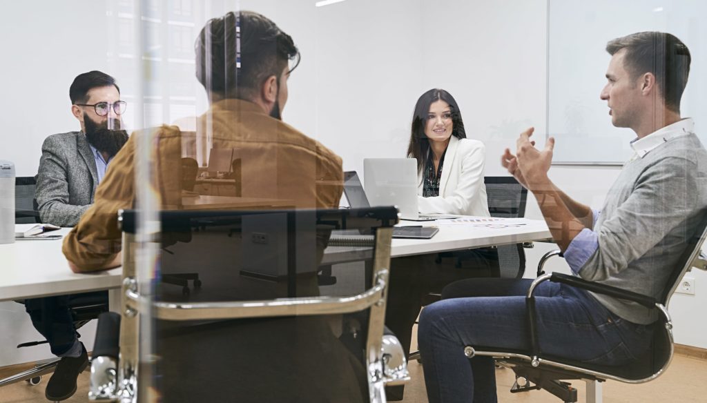Why A Decentralized Management Structure Is Key To Continued Growth | vertical market software