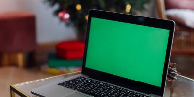 Working during the holidays? Here are 5 tips to boost your productivity